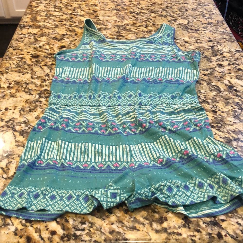 Old navy romper Size: 14 girls